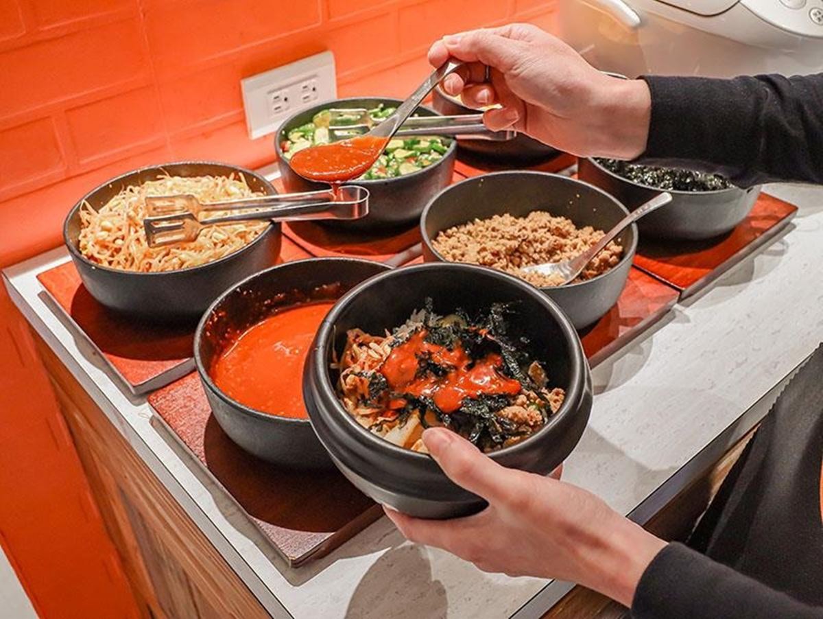 高CP值「韓式烤肉」吃到飽!自助吧熟食、炸雞、小菜任夾,還有韓式拌飯DIY 高CP值「韓式烤肉」吃到飽!自助吧熟食、炸雞、小菜任夾,還有韓式拌飯DIY