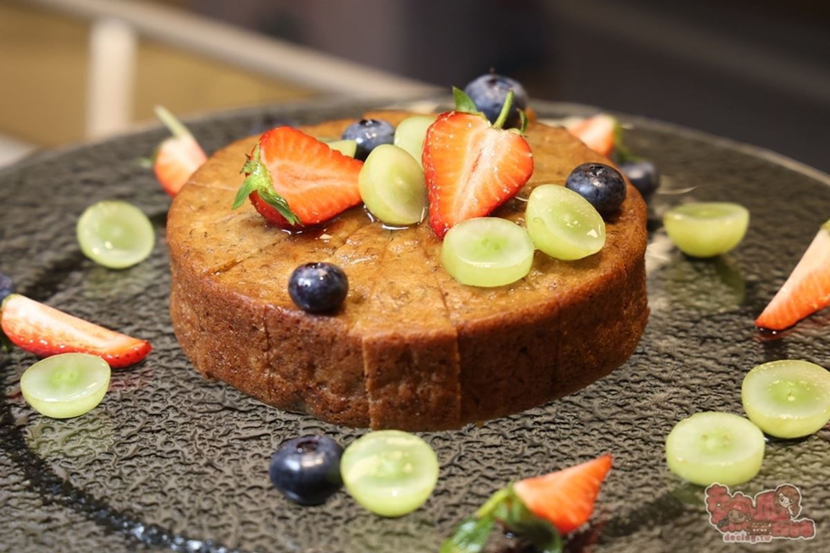 台南最強「蔬食Buffet吃到飽」！百道中西式菜色任夾，炙燒生魚片壽司超擬真