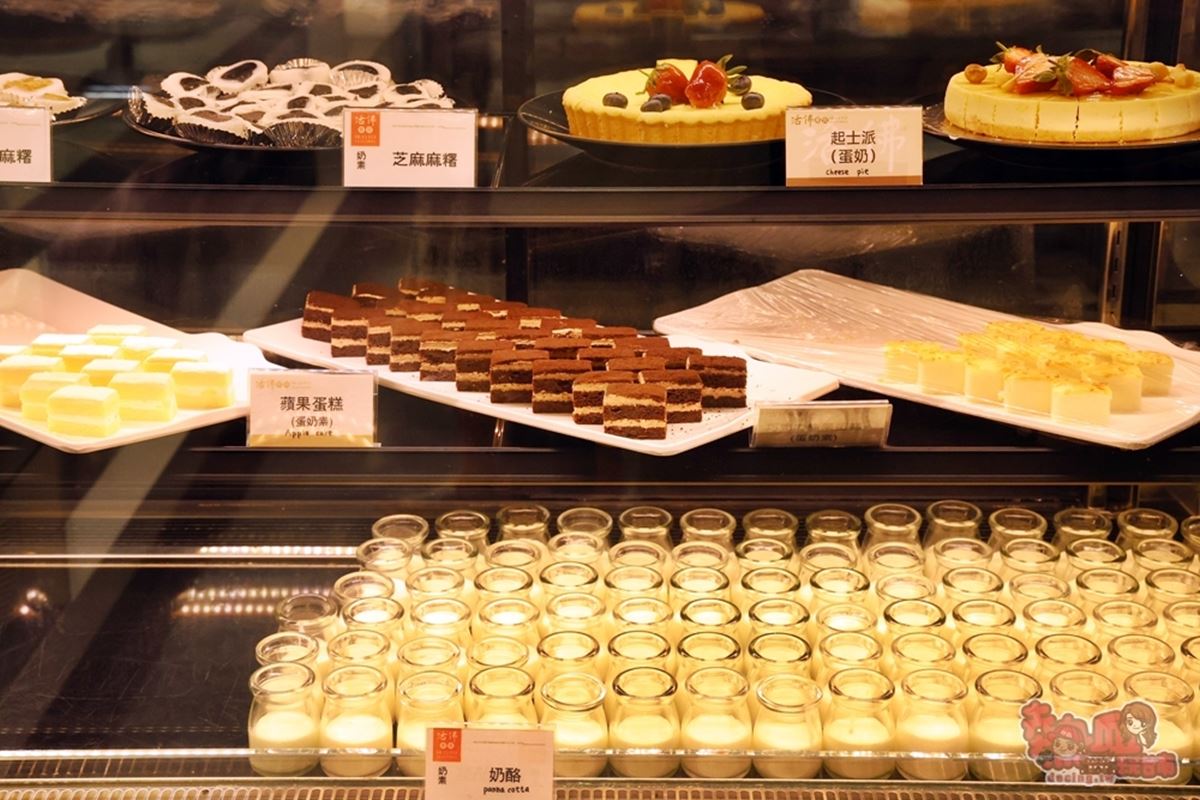 台南最強「蔬食Buffet吃到飽」！百道中西式菜色任夾，炙燒生魚片壽司超擬真