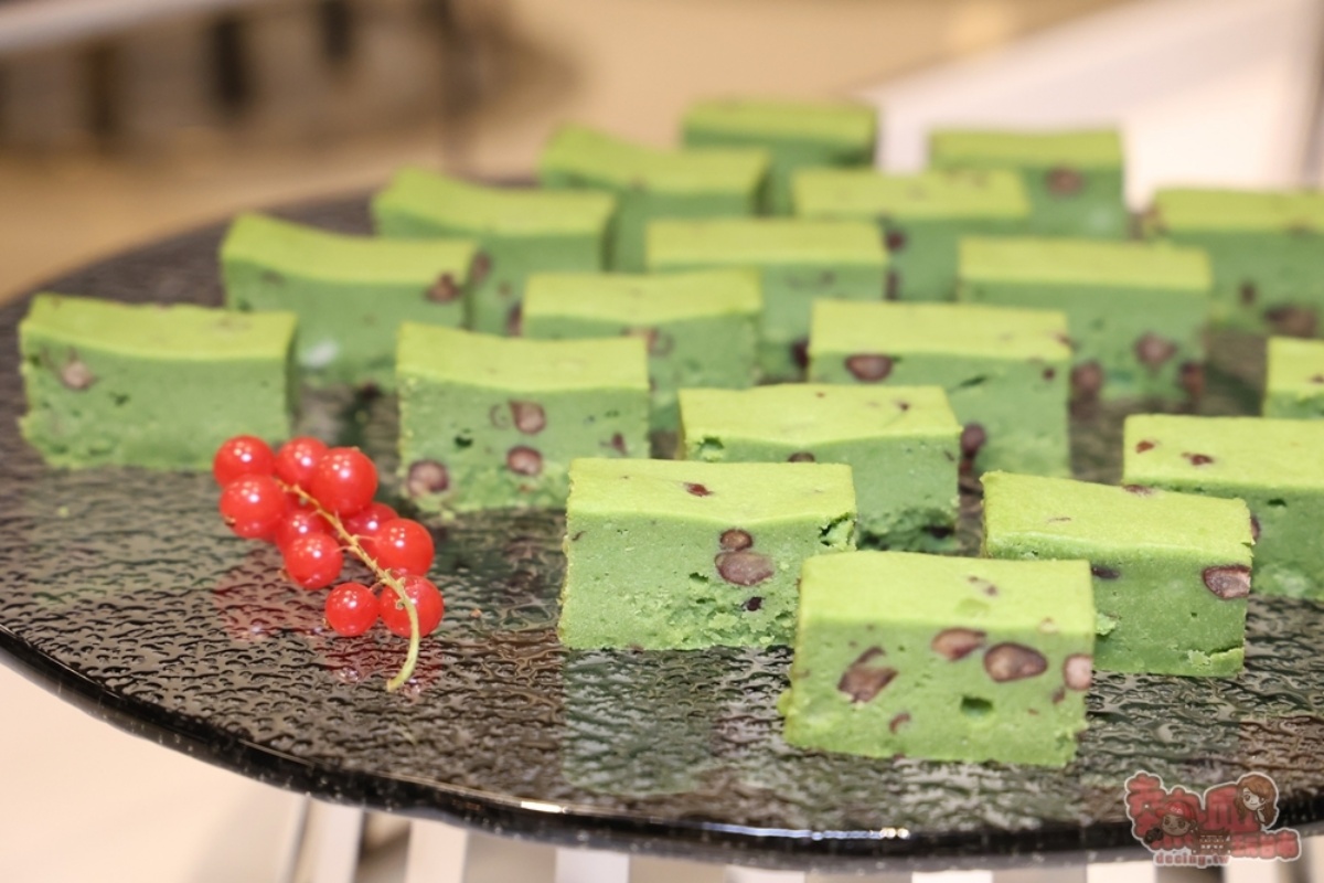 台南最強「蔬食Buffet吃到飽」！百道中西式菜色任夾，炙燒生魚片壽司超擬真