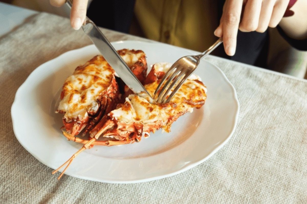 母親節吃到飽限時優惠！主廚請吃龍蝦、媽媽吃到飽免千元，飯店吃大餐看這篇