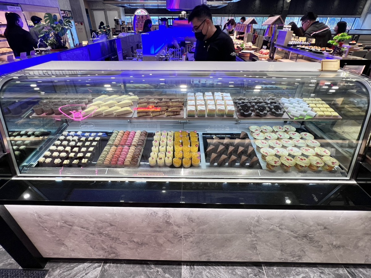 全台最狂「極千葉火鍋」登場!799元起嗑百款肉品+海鮮,現切烤鴨、調酒暢飲 全台最狂「極千葉火鍋」登場!799元起嗑百款肉品+海鮮,現切烤鴨、調酒暢飲