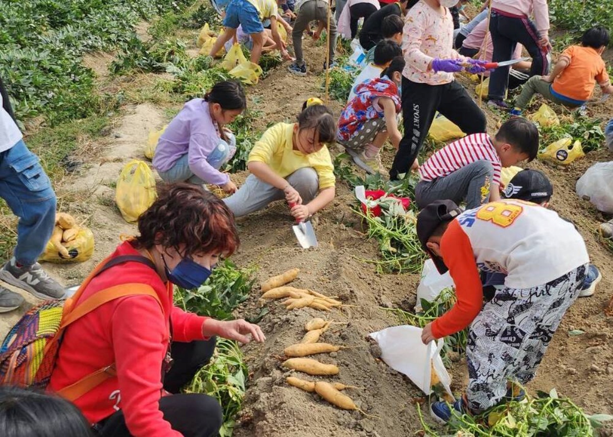 台南最萌親子飯店！必吃全新「熊熊限定下午茶」，住主題房再送千元周邊（中獎公布）