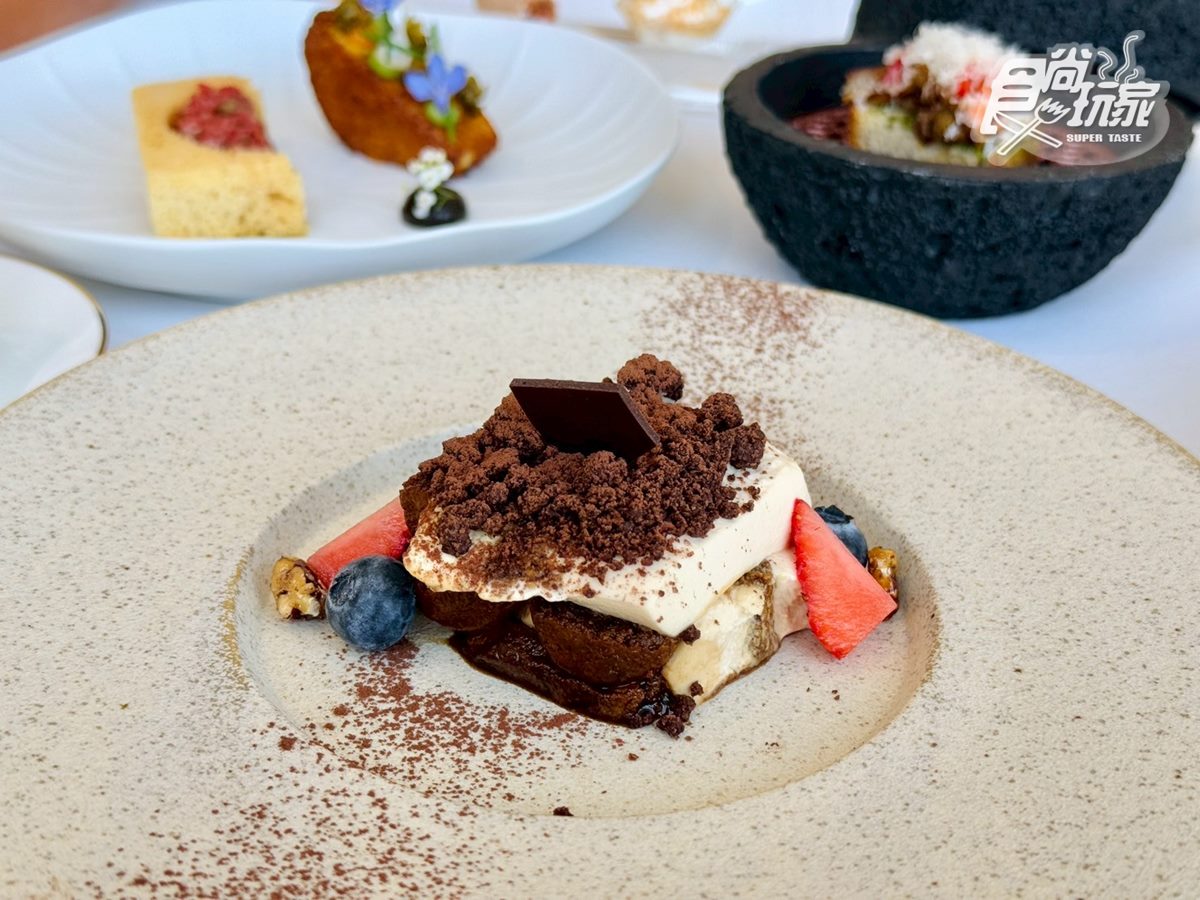 提拉米蘇吃多少挖多少!「大直牛排館」新登場,還有超浮誇金箔牛排 提拉米蘇吃多少挖多少!「大直牛排館」新登場,還有超浮誇金箔牛排