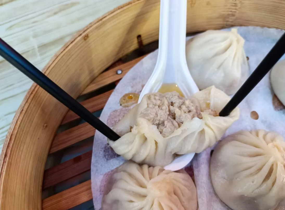 「三和夜市」TOP10美食全攻略!必吃肉圓、滷味、蚵仔煎 「三和夜市」TOP10美食全攻略!必吃肉圓、滷味、蚵仔煎