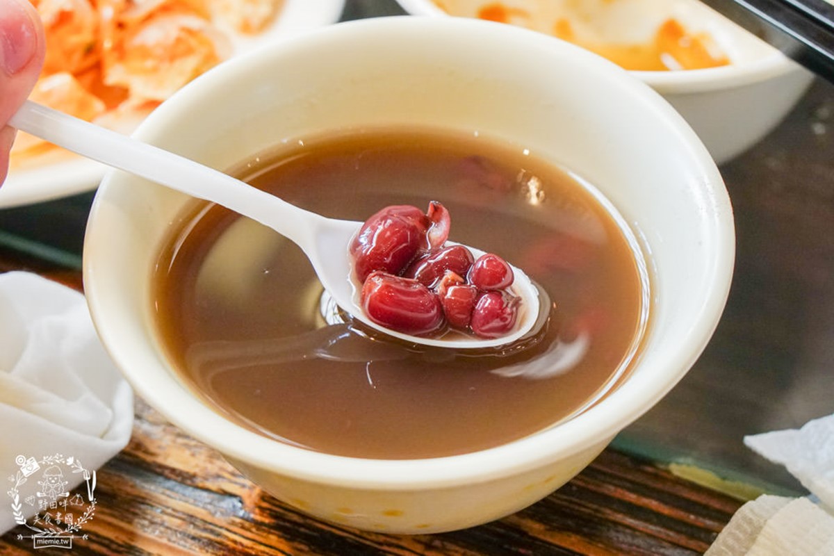 高雄唯一「台菜料理吃到飽」!549元起爽吃近50道菜,母親節、家族聚餐首選 高雄唯一「台菜料理吃到飽」!549元起爽吃近50道菜,母親節、家族聚餐首選