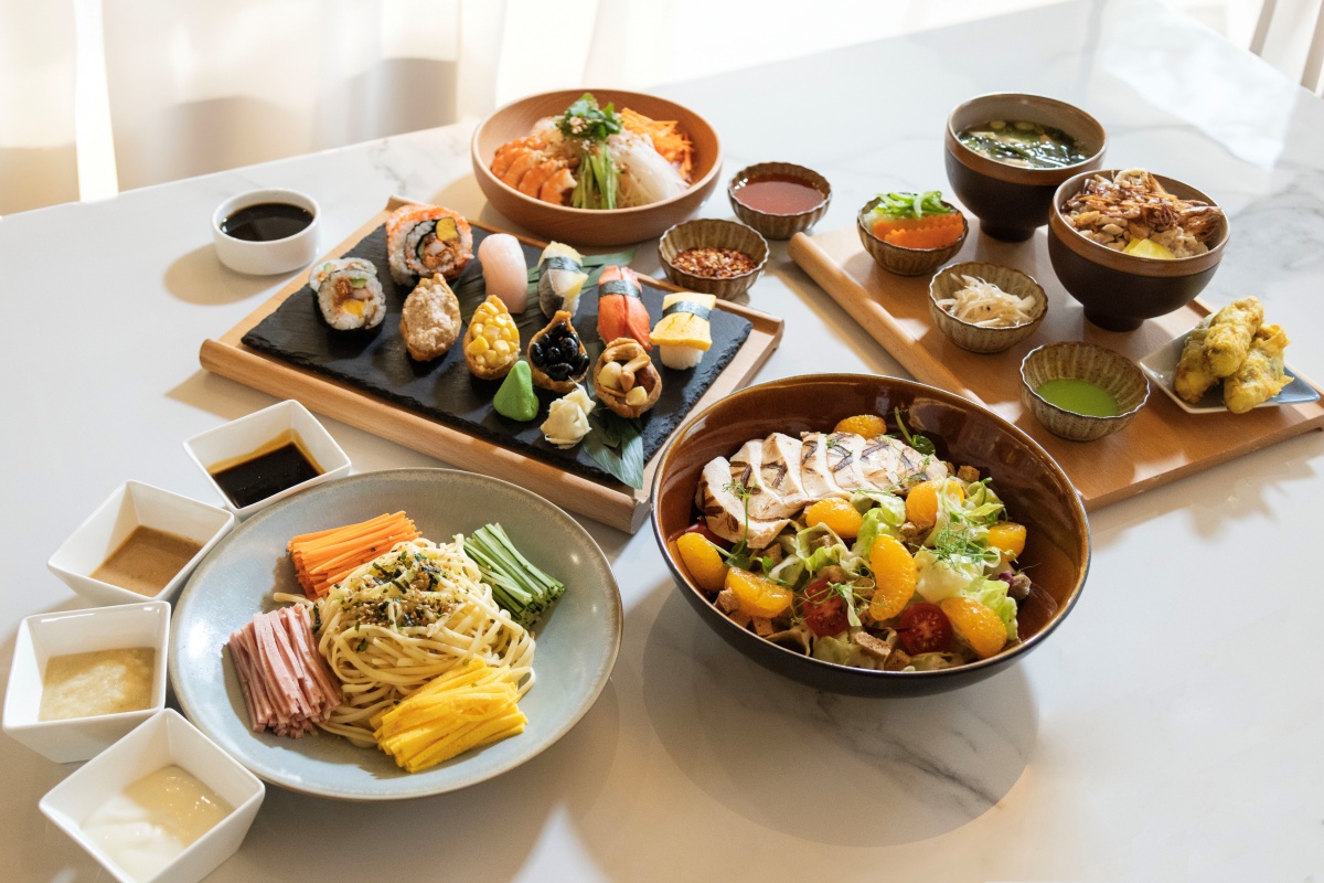 吃到飽最低399元起！「國際不打小孩日」住飯店第２晚半價，加碼送希臘莊園門票