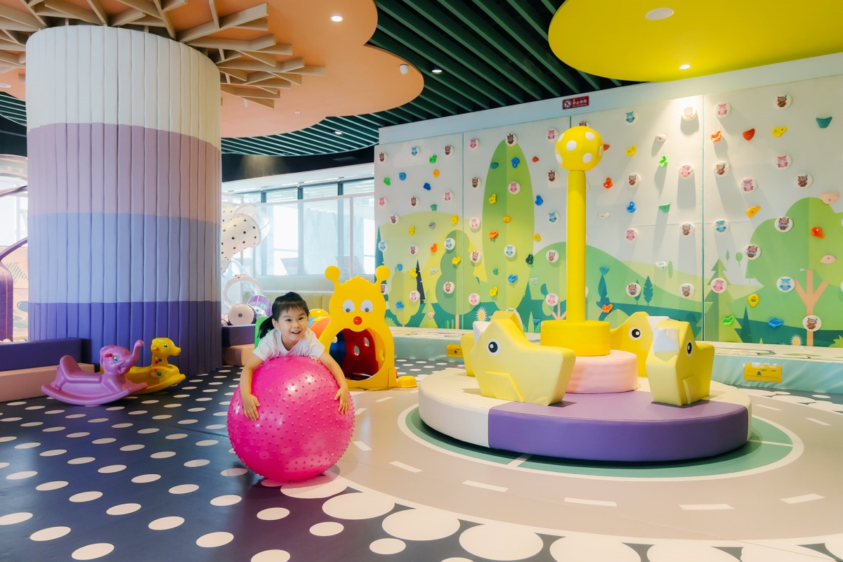 吃到飽最低399元起！「國際不打小孩日」住飯店第２晚半價，加碼送希臘莊園門票