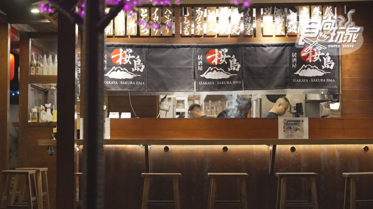 屏東宵夜推薦18家!深夜炭烤饅頭、老字號汕頭火鍋、千層臭豆腐 店家位在屏東市。