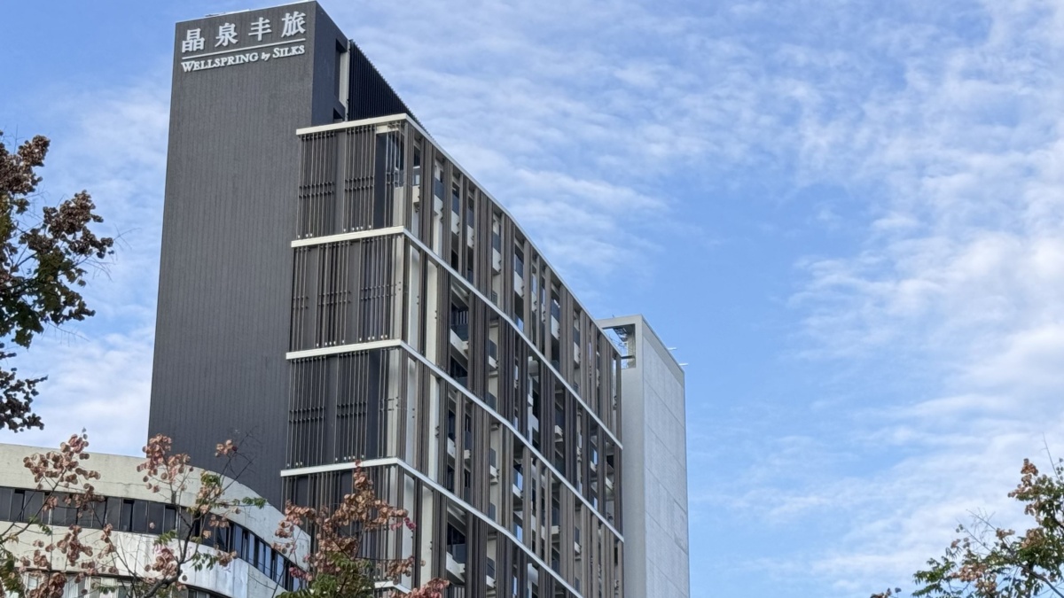 「日式女將服務」只有賣３天！山形頂級和牛、胡麻味噌壽喜燒，免出國就能吃！