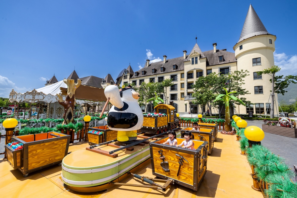 ３天快閃優惠限時開搶！親子暢玩2300坪「金色水樂園」、無限樂園小火車