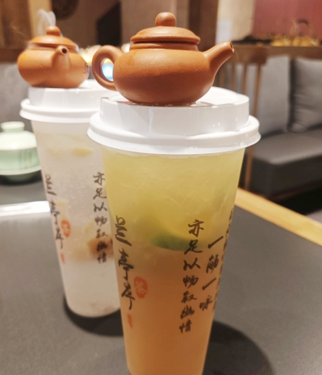 台灣也有正宗爆辣「重慶火鍋」！老饕激推靈魂必點一次看，茶湯、小菜免費續