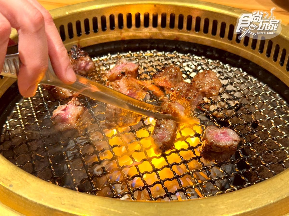 320元開吃個人燒肉!「日本直營燒肉店」白飯、湯品無限續,指定套餐送布丁 320元開吃個人燒肉!「日本直營燒肉店」白飯、湯品無限續,指定套餐送布丁