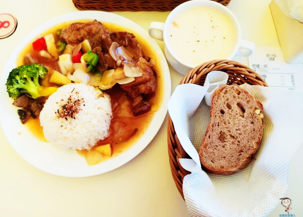 台北夜景餐廳５｜貓空小木屋：日夜景色皆迷人