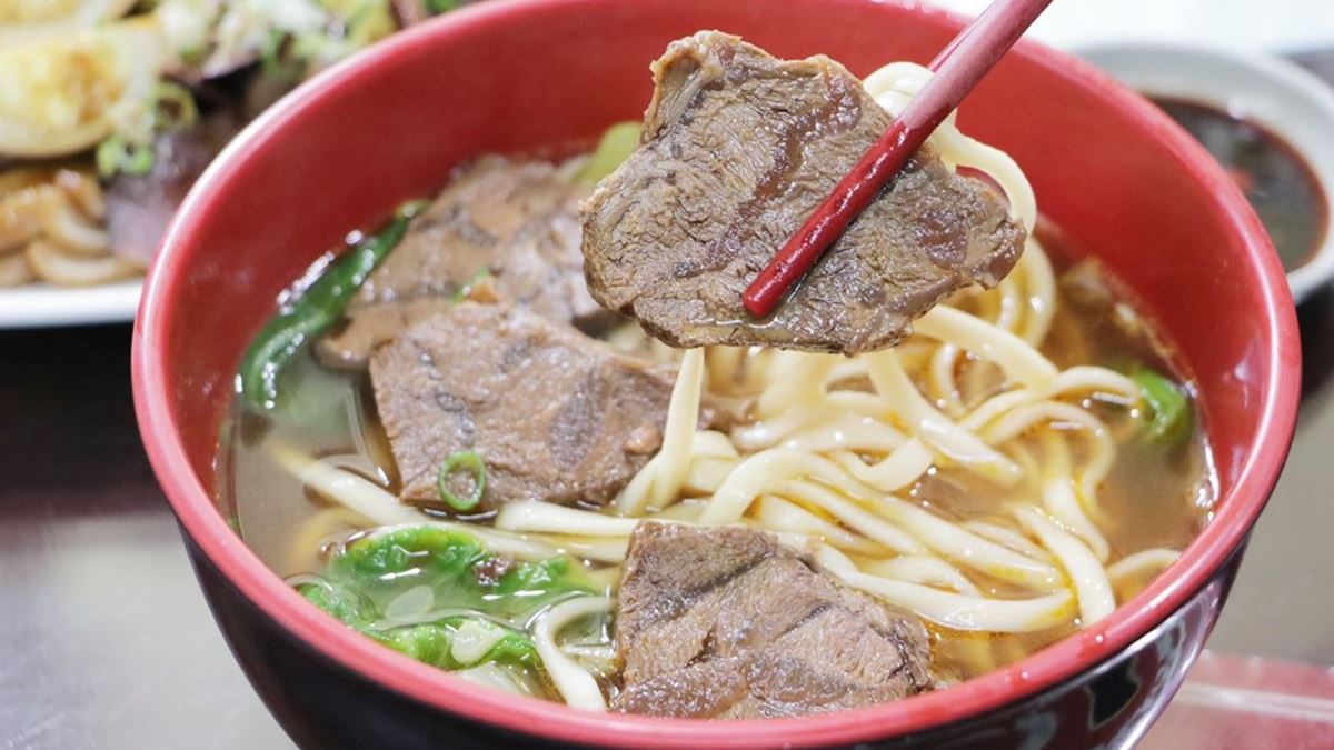 牛肉大塊，肉質嫩又帶有軟嫩的筋，口味也很香濃。（圖片來源：快樂的過每一天）