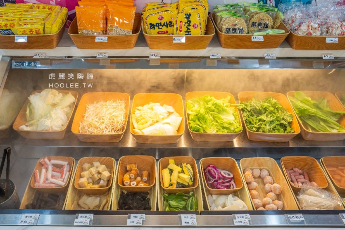 全台唯一「港式火鍋吃到飽」升級回歸！爽嗑酸菜魚、香菜皮蛋鍋，自助吧任夾