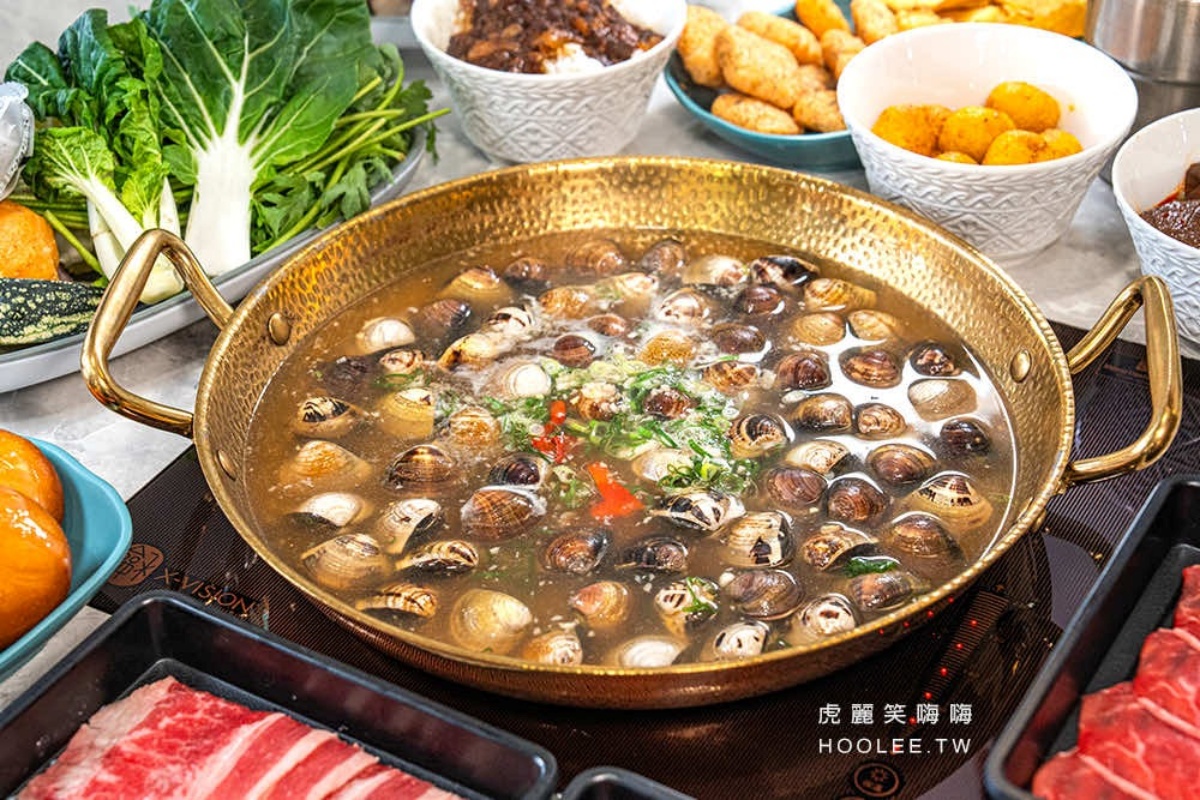 全台唯一「港式火鍋吃到飽」升級回歸！爽嗑酸菜魚、香菜皮蛋鍋，自助吧任夾