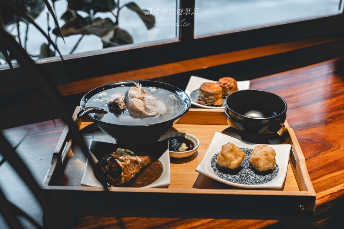 2025蘇澳小吃名單！蘇澳美食TOP20：現撈海鮮、隱藏版小吃、特色咖啡廳全攻略