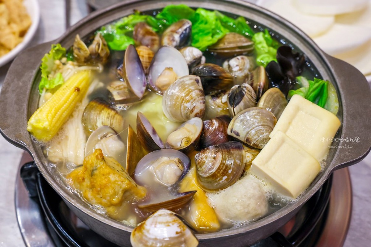 最低只要170元！高CP值「石頭火鍋」藏身信義，滷肉飯、冰沙甜品無限暢吃