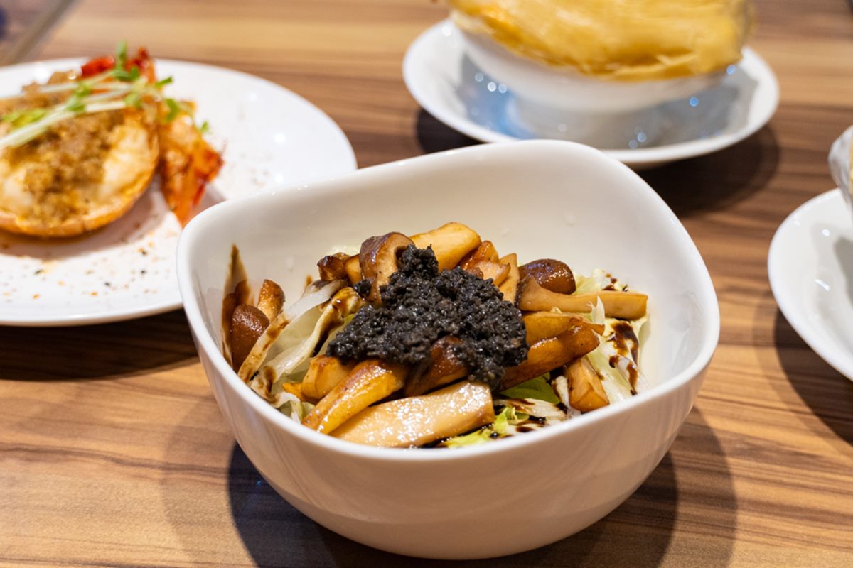 230元排餐+自助吧吃到飽!在地人大推「高CP值牛排」,羅宋湯、甜點無限續 230元排餐+自助吧吃到飽!在地人大推「高CP值牛排」,羅宋湯、甜點無限續