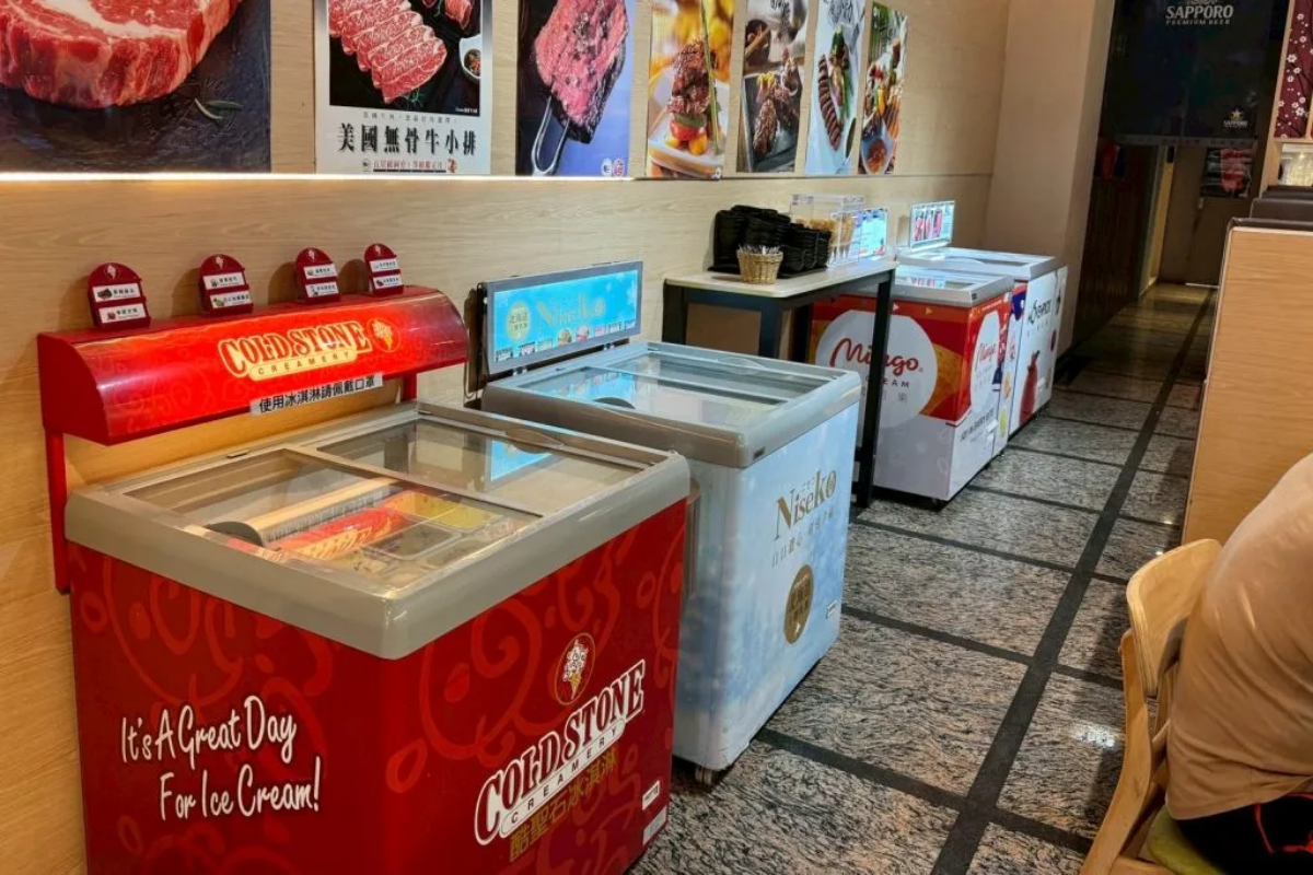 全台第一家軌道火烤兩吃!頂級海陸食材吃到飽689元起,加價啤酒無限暢飲 全台第一家軌道火烤兩吃!頂級海陸食材吃到飽689元起,加價啤酒無限暢飲
