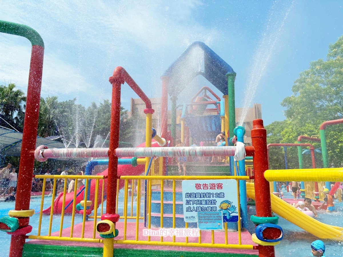 台北市區就有玩水天堂!水上溜滑梯本週開放,25元起嗨玩迷你水上樂園 台北市區就有玩水天堂!水上溜滑梯本週開放,25元起嗨玩迷你水上樂園