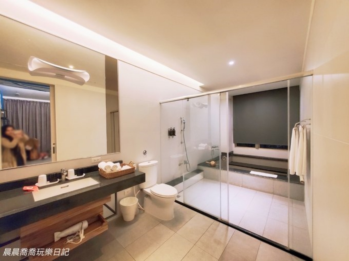 高CP值親子飯店！在飯店就能玩「地熱煮蛋、溫泉魚咬腳」，早餐吃到飽只要200元