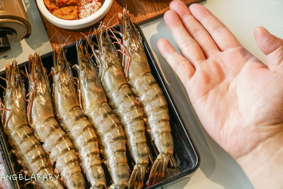 30款小菜吃到飽!在地人大推「韓式料理」260元開吃,大分量銅盤烤肉超浮誇 30款小菜吃到飽!在地人大推「韓式料理」260元開吃,大分量銅盤烤肉超浮誇