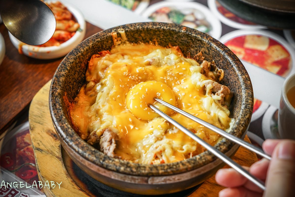 30款小菜吃到飽!在地人大推「韓式料理」260元開吃,大分量銅盤烤肉超浮誇 30款小菜吃到飽!在地人大推「韓式料理」260元開吃,大分量銅盤烤肉超浮誇