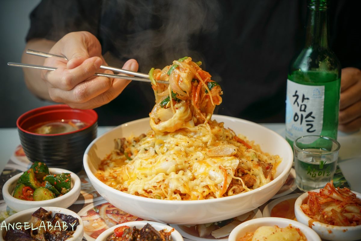 30款小菜吃到飽!在地人大推「韓式料理」260元開吃,大分量銅盤烤肉超浮誇 30款小菜吃到飽!在地人大推「韓式料理」260元開吃,大分量銅盤烤肉超浮誇