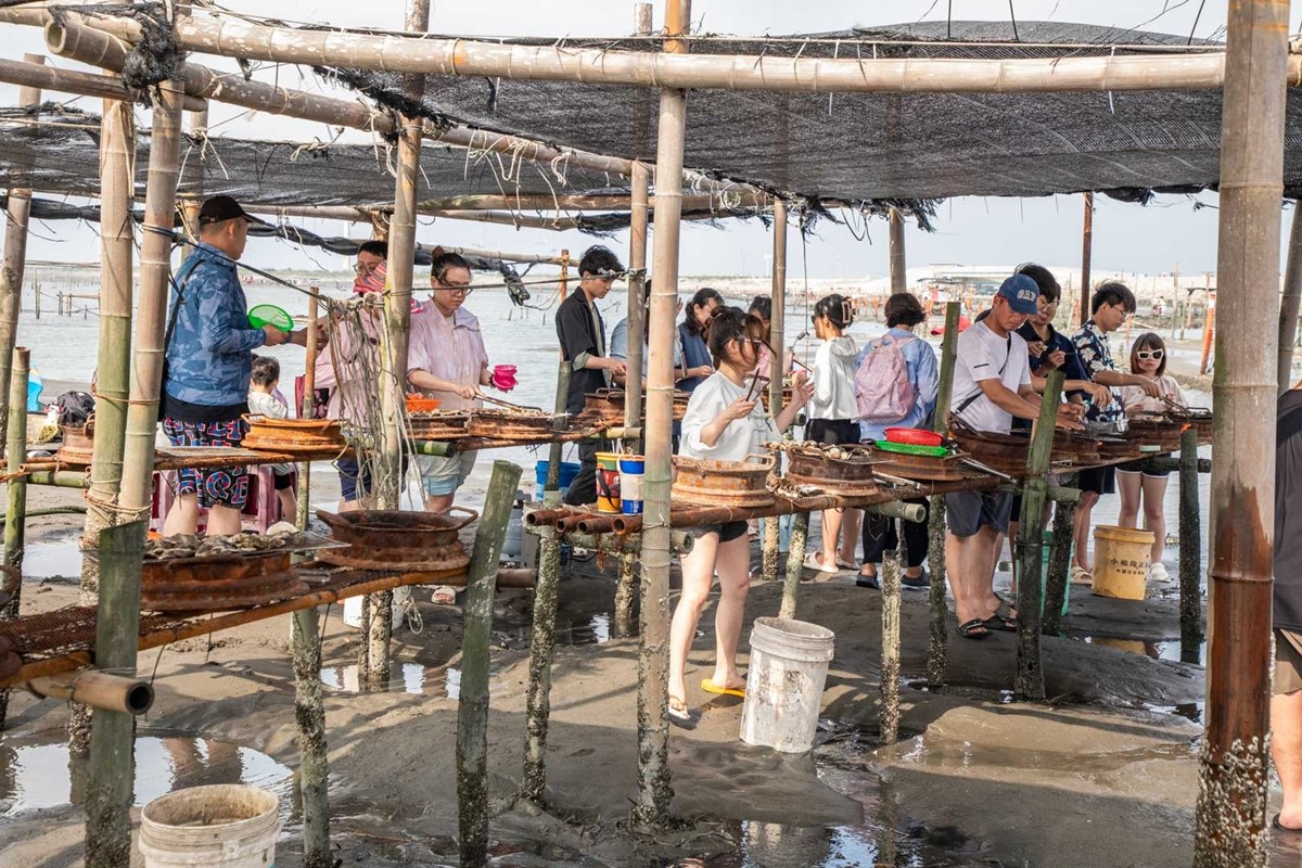 最低100元「不限時玩整天」!體驗挖蛤蜊、烤蚵吃到飽,高CP值一日遊行程 最低100元「不限時玩整天」!體驗挖蛤蜊、烤蚵吃到飽,高CP值一日遊行程