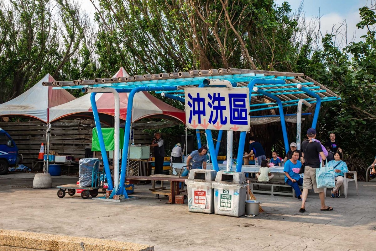 最低100元「不限時玩整天」!體驗挖蛤蜊、烤蚵吃到飽,高CP值一日遊行程 最低100元「不限時玩整天」!體驗挖蛤蜊、烤蚵吃到飽,高CP值一日遊行程