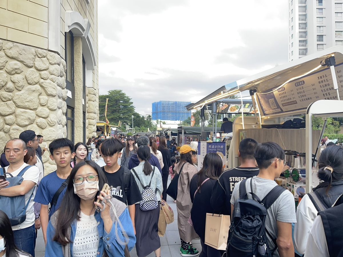 美食市集只有2天!甜點、鹹食35攤免費逛,480秒無人機表演「這天」登場 美食市集只有2天!甜點、鹹食35攤免費逛,480秒無人機表演「這天」登場