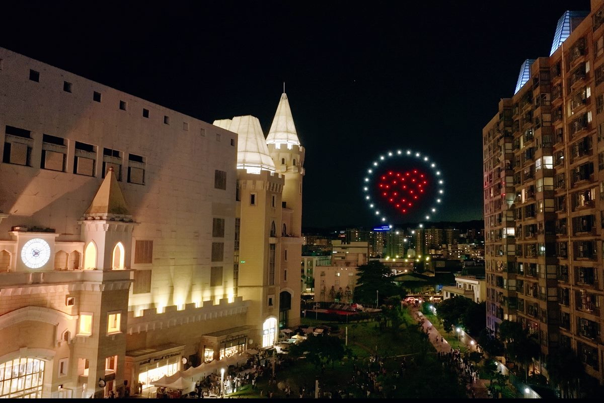 美食市集只有2天!甜點、鹹食35攤免費逛,480秒無人機表演「這天」登場 美食市集只有2天!甜點、鹹食35攤免費逛,480秒無人機表演「這天」登場
