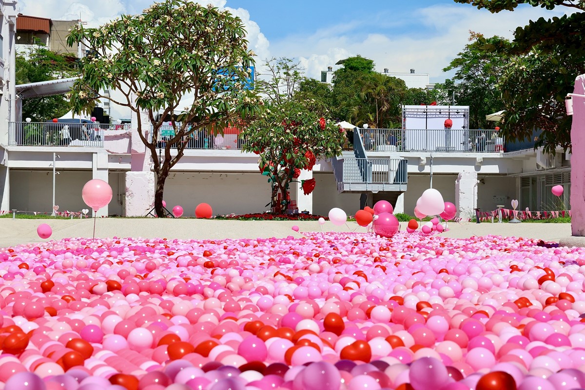 520浪漫登場!期間限定「夢幻粉紅球池」在台南,美拍玫瑰花樹、吃周邊美食 520浪漫登場!期間限定「夢幻粉紅球池」在台南,美拍玫瑰花樹、吃周邊美食