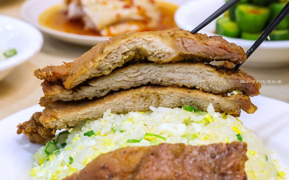 永和版「小鼎泰豐」再＋１！排骨蛋炒飯、皮蛋麵銷魂噴香，滿料雞湯也必點