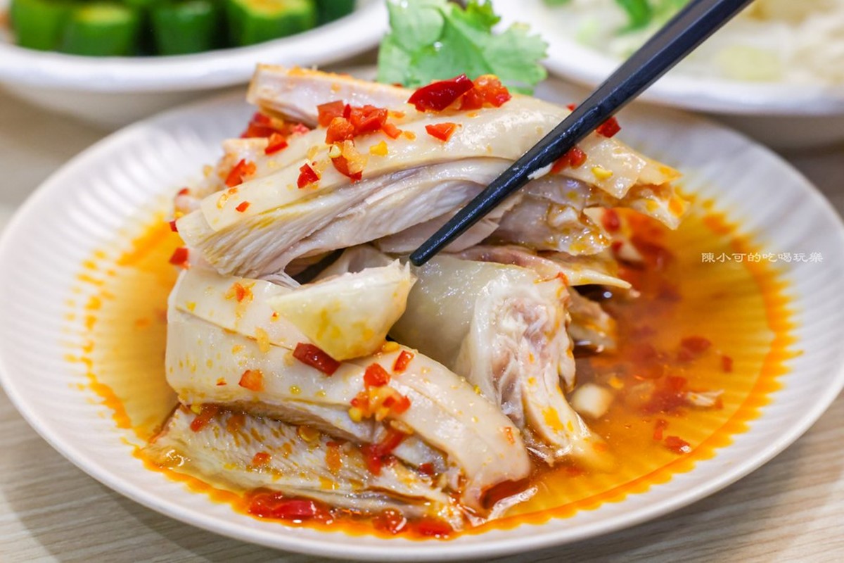 永和版「小鼎泰豐」再＋１！排骨蛋炒飯、皮蛋麵銷魂噴香，滿料雞湯也必點