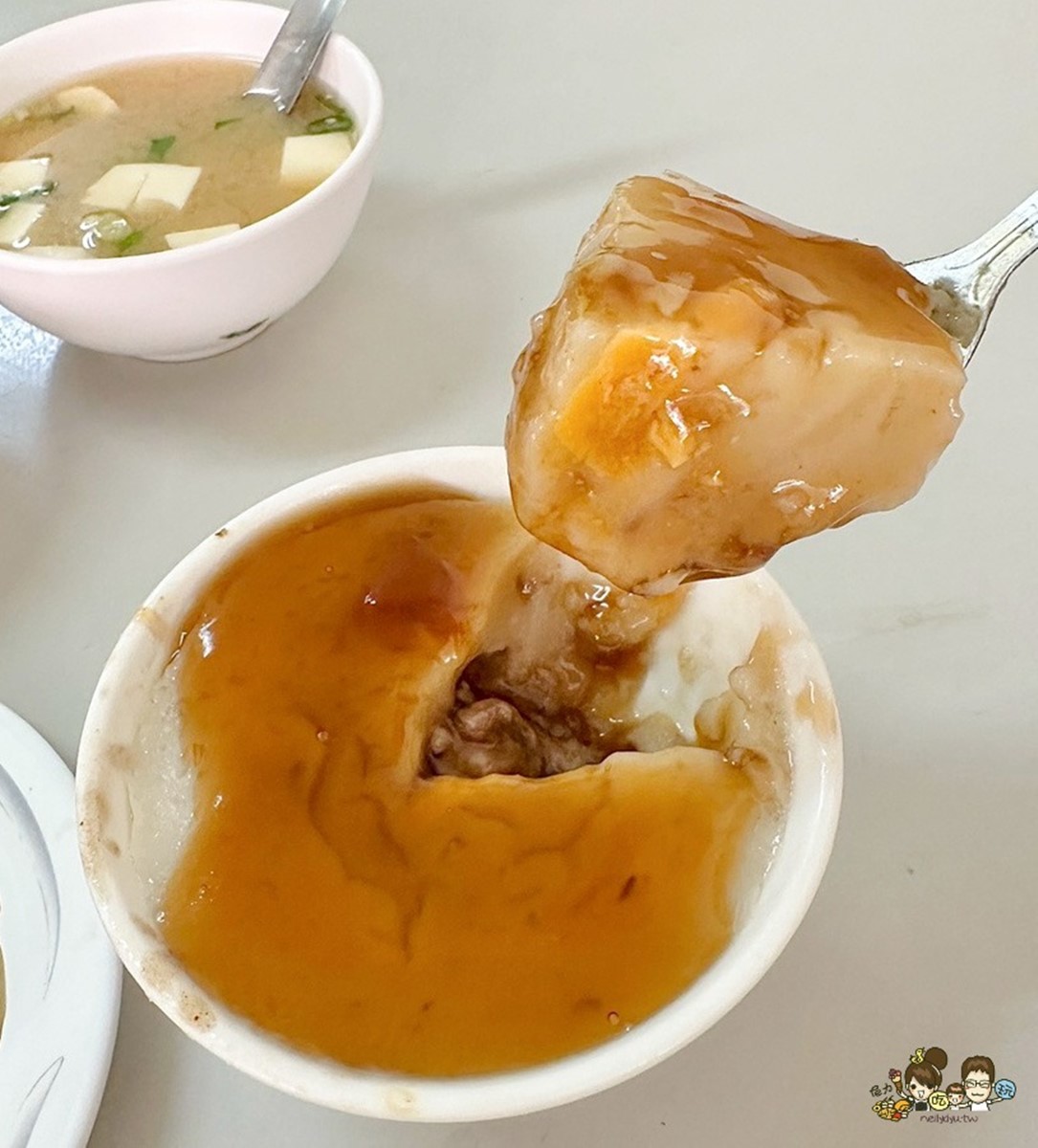 高雄人的月底救星！爽吃肉粽＋碗粿＋味噌湯免百元，55元香菇肉羹超有料