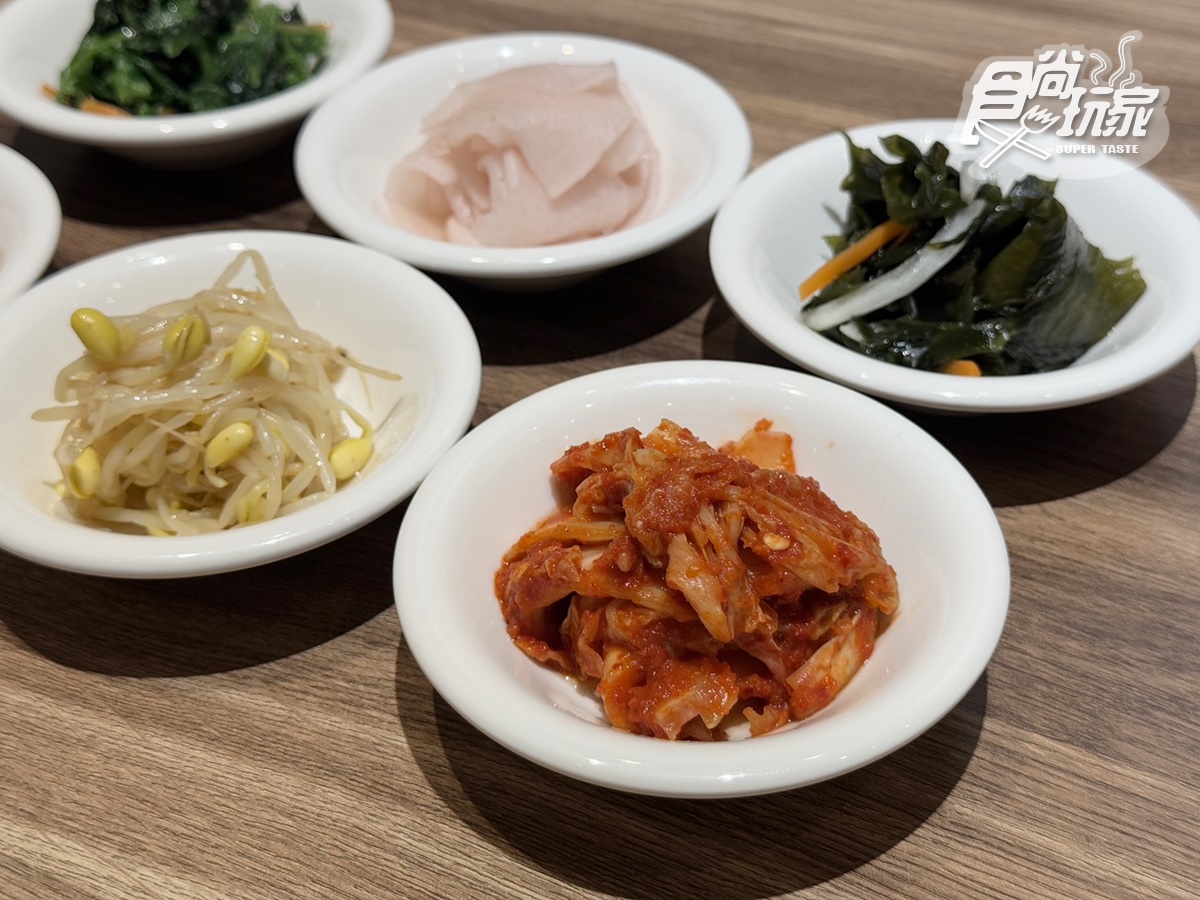 298元起吃到飽!高CP值「韓式豆腐煲」拌飯、6款小菜暢吃,39元飲料無限續 298元起吃到飽!高CP值「韓式豆腐煲」拌飯、6款小菜暢吃,39元飲料無限續