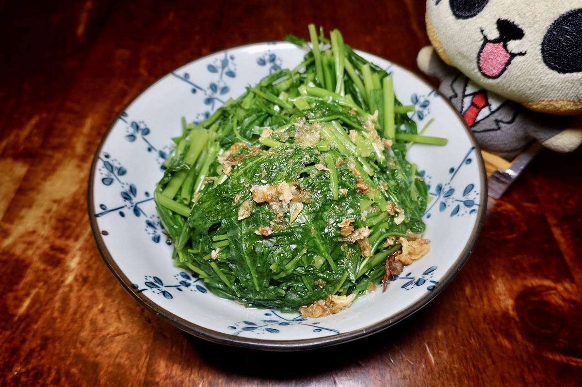 黃仁勳最愛牛肉麵是這家!每次必點「紅燒半筋半肉麵」,免費飲料暢飲超貼心 黃仁勳最愛牛肉麵是這家!每次必點「紅燒半筋半肉麵」,免費飲料暢飲超貼心