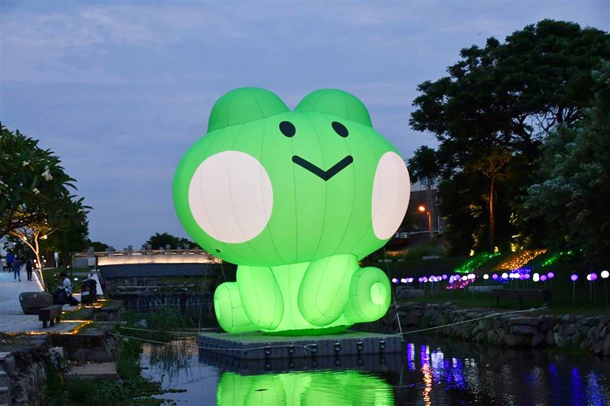 LINE FRIENDS minini出沒彰化!全台首場大型戶外展登場,打卡8大超萌角色(中獎公布) LINE FRIENDS minini出沒彰化!全台首場大型戶外展登場,打卡8大超萌角色(中獎公布)