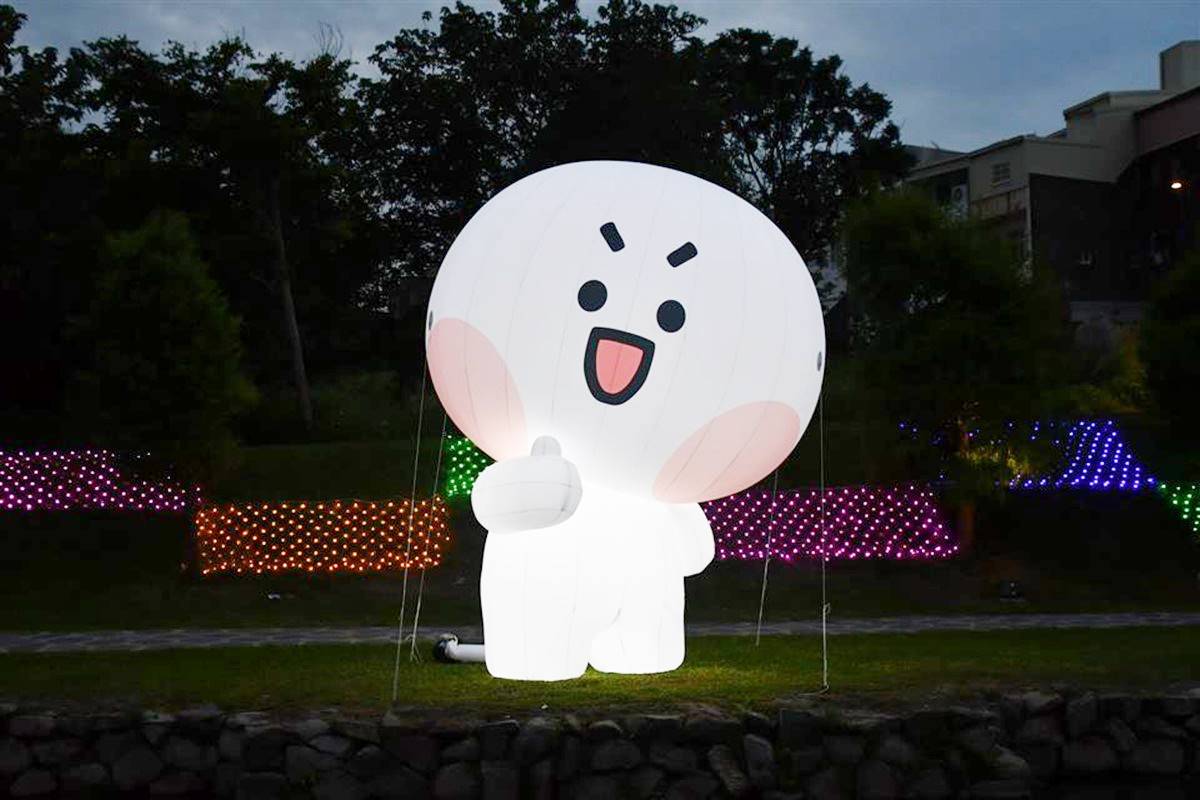 LINE FRIENDS minini出沒彰化!全台首場大型戶外展登場,打卡8大超萌角色(中獎公布) LINE FRIENDS minini出沒彰化!全台首場大型戶外展登場,打卡8大超萌角色(中獎公布)