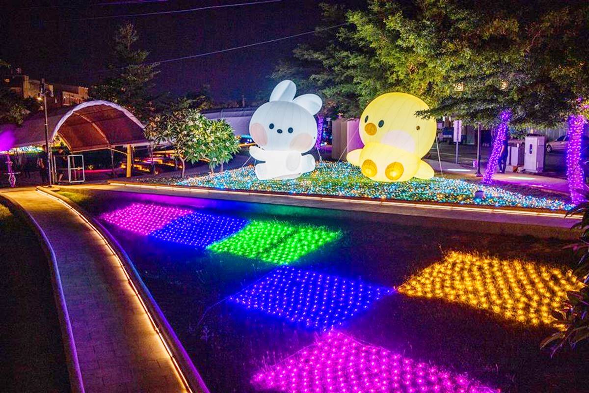 LINE FRIENDS minini出沒彰化!全台首場大型戶外展登場,打卡8大超萌角色(中獎公布) LINE FRIENDS minini出沒彰化!全台首場大型戶外展登場,打卡8大超萌角色(中獎公布)