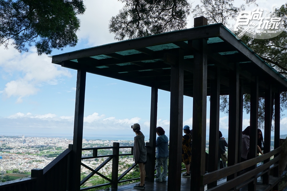 超狂皮蛋冰淇淋這裡吃!花蓮吉安8大亮點:百年日式寺院、楓林步道美拍(中獎公布) 超狂皮蛋冰淇淋這裡吃!花蓮吉安8大亮點:百年日式寺院、楓林步道美拍(中獎公布)