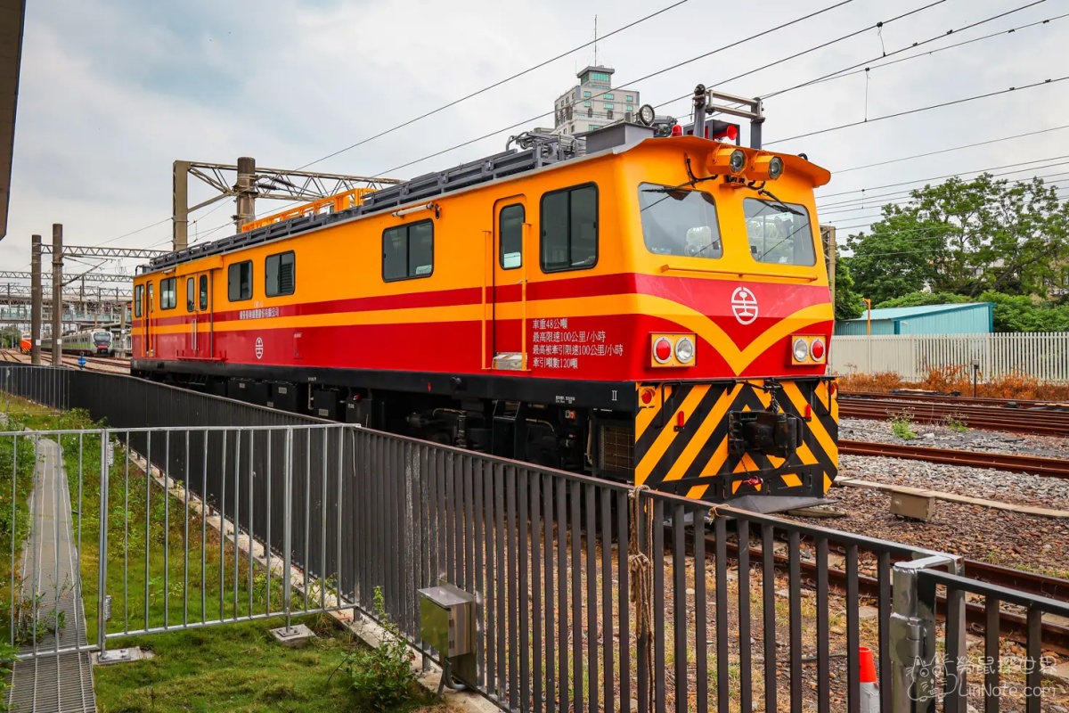 臉書超夯避暑新景點!「苗栗火車頭園區」開箱:百年蒸汽列車、療癒貓貓互動 臉書超夯避暑新景點!「苗栗火車頭園區」開箱:百年蒸汽列車、療癒貓貓互動
