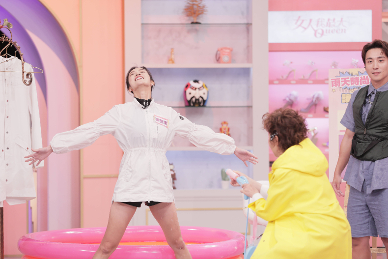 時尚又實用!「雨天防水單品」美到出水也不怕!|節目資訊|20250603