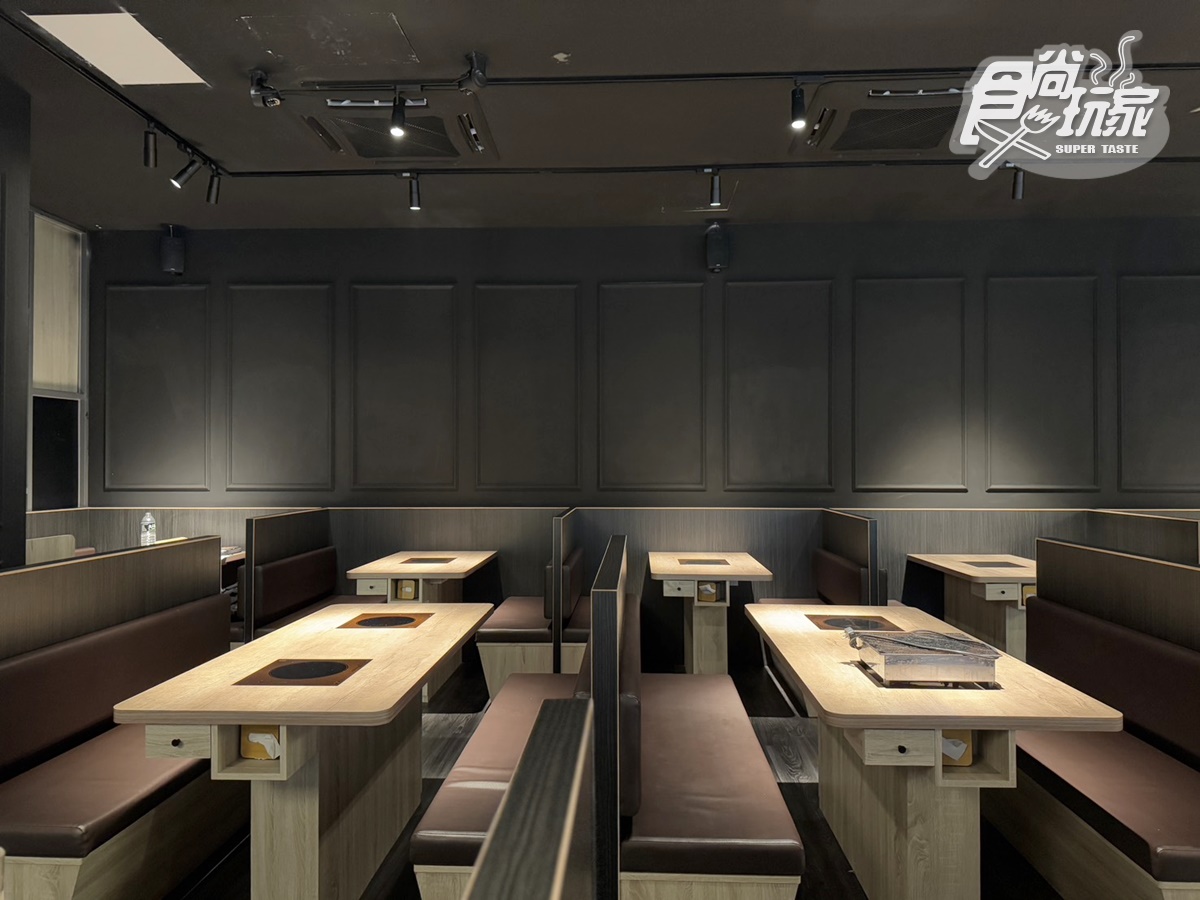 每道150元有找!高CP值「日式無菜單火鍋」嗑現撈龍蝦+A5和牛,免費送金箔冰 每道150元有找!高CP值「日式無菜單火鍋」嗑現撈龍蝦+A5和牛,免費送金箔冰