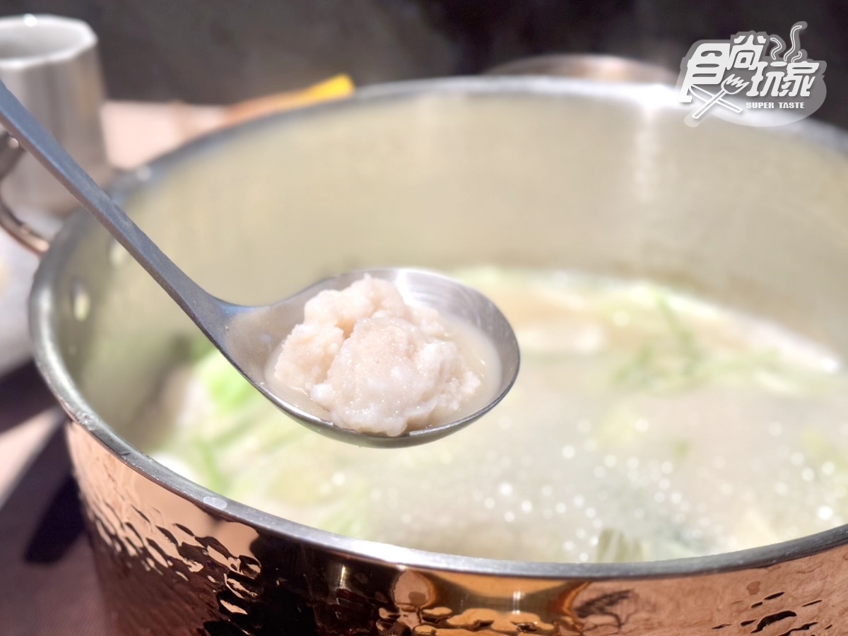 每道150元有找!高CP值「日式無菜單火鍋」嗑現撈龍蝦+A5和牛,免費送金箔冰 每道150元有找!高CP值「日式無菜單火鍋」嗑現撈龍蝦+A5和牛,免費送金箔冰