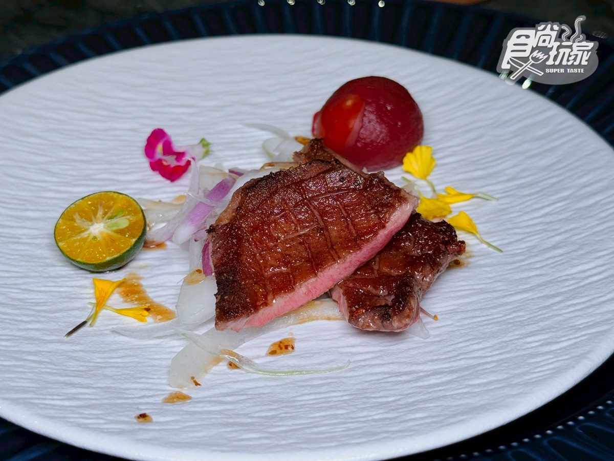 鐵板燒喝得到「龜記」!信義區新餐廳「私・犇」全預約制,1500元開吃 鐵板燒喝得到「龜記」!信義區新餐廳「私・犇」全預約制,1500元開吃