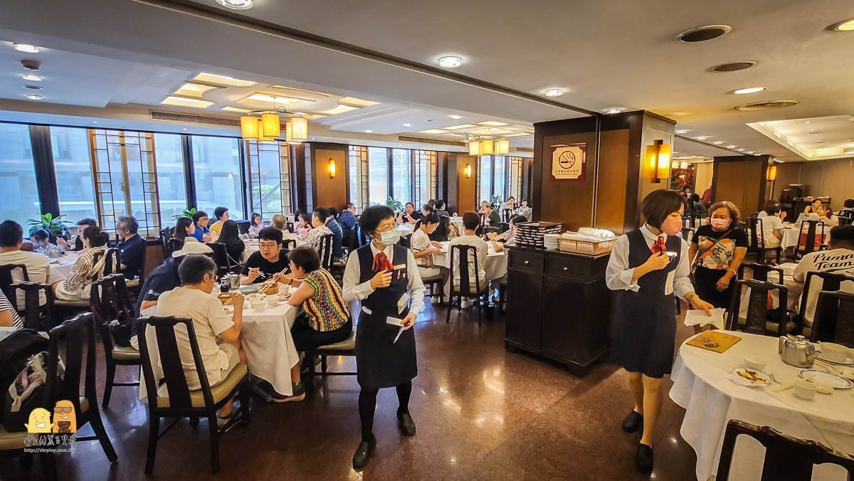 老台北人最愛「港點霸主」是這家!40年歷史懷舊港點推車,必吃菜色一次看 老台北人最愛「港點霸主」是這家!40年歷史懷舊港點推車,必吃菜色一次看